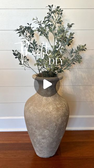 Repaint Ceramic Pot, Faux Stone Vase Diy, Painting A Vase Ideas, Diy Painted Vases With Baking Soda, How To Paint Vases Diy Projects, Textured Spray Paint Vase, Diy Large Floor Vase, Big Vase Diy, How To Paint Ceramic Pots