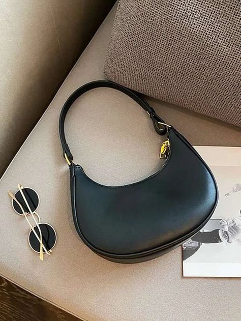 Cute Black Shoulder Bag, Black Purse Aesthetic, Black Shoulder Bag Outfit, Black Bag Aesthetic, Basic Bags, Shein Bags, Shoulder Bag Aesthetic, Small Black Bag, Black Hand Bag