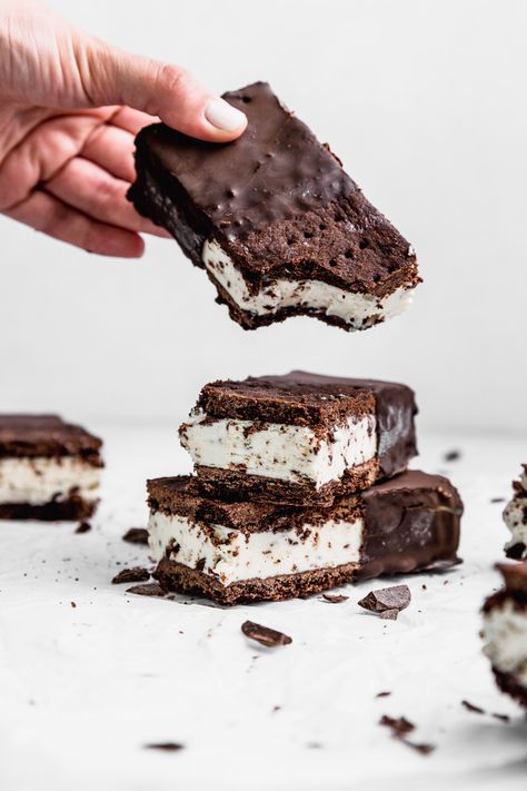 Chocolate Ice Cream Sandwich | Cravings Journal Chocolate Ice Cream Sandwich, Heavenly Dessert Recipe, Blackberry Ice Cream, Hazelnut Ice Cream, Ice Cream Menu, Ice Cream Sandwiches Recipe, Ice Cream Photography, Homemade Vanilla Ice Cream, Chocolate Chip Ice Cream