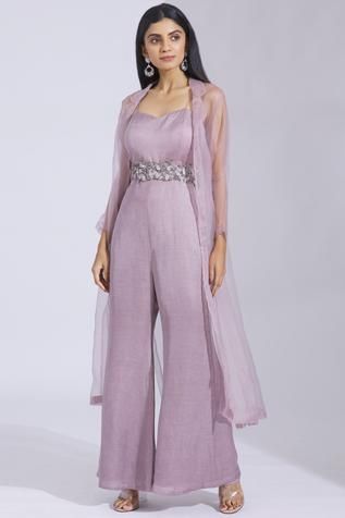 [SponsoredPost] Shop For Parul And Preyanka Purple Satin Linen Flared Jumpsuit With Jacket For Women Online At Aza Fashions #womenjumpsuitoutfitswedding Jumpsuit With Jacket, Jumpsuit Outfit Wedding, Fancy Jumpsuit, डिजाइनर कपड़े, Flared Jumpsuit, Trendy Outfits Indian, Birthday Outfit For Women, Simple Frocks, Indian Dresses Traditional