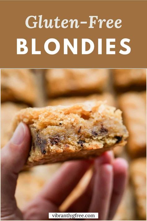 A classic vegan and gluten-free blondies recipe with a shiny top and a cookie dough center. This ooey gooey blondie is a real treat! Gluten Free Blondies, Gluten Free Cookie Dough, Blondies Recipe, Egg Free Recipes, Gluten Free Brownies, Healthy Sugar, Gluten Free Sugar Free, Ooey Gooey, Gluten Free Cookies