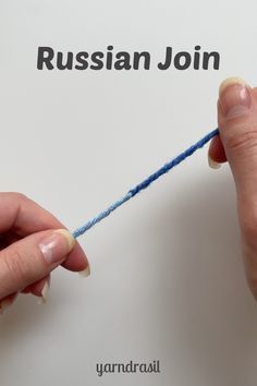 Russian Join Knitting, Connect Two Yarns, How To Connect Yarn When Knitting, How To Connect Yarn When Crocheting, Russian Yarn Joining, Invisible Join Yarn, How To Combine Yarn Ends, Combine Yarn Ends, Join Yarn Knitting