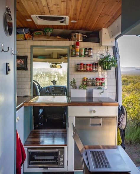 Life Budget, Camper Van Kitchen, Small Camper, Kombi Home, Van Conversion Interior, Campervan Life, Build A Camper Van, Van Life Diy, Campervan Interior