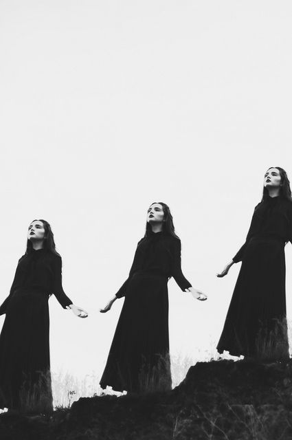 Which Witch, Three Women, Southern Gothic, 다크 판타지, Season Of The Witch, Witch Aesthetic, Witchy Woman, A Hill, Dark Photography