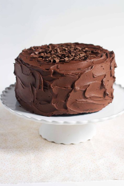 Classic (One Bowl) Chocolate Cake - The Baker Chick Crockpot Chocolate Cake, Flowerless Chocolate Cake, Too Much Chocolate Cake, Matilda Chocolate Cake, One Bowl Chocolate Cake, Cheesecake Ideas, Hershey Chocolate Cakes, Vegan Chocolate Frosting, Vegan Chocolate Cake Recipe