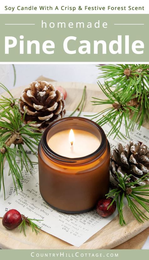 Christmas Soy Candles Diy, Homemade Organic Candles, Christmas Candle Jars Craft Ideas, Pine Candle Diy, Candle Making Labels, Christmas Candle Recipes, Christmas Candle Scent Recipes, Diy Natural Gifts, Diy Winter Candles