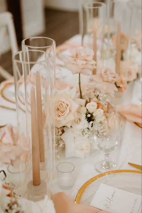 Blush Wedding Flowers Centerpiece, Blush Wedding Table, Peach Wedding Decorations, Sunset Beach Weddings, Soft Pink Wedding, Blush Wedding Flowers, Modern Wedding Decor, Wedding Fair, Blush Pink Weddings