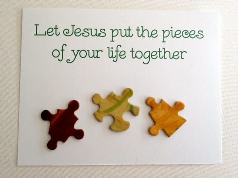 Use puzzle pieces to put together an affordable and fun gift of palanca/agape appropriate for either a men's or women's weekend. Mens Agape Gifts, Mens Agape Ideas, Emmaus Agape, Agape Gifts Emmaus, Emmaus Agape Ideas, Puzzle Piece Crafts, Retreat Gifts, Childrens Sermons, Church Gifts