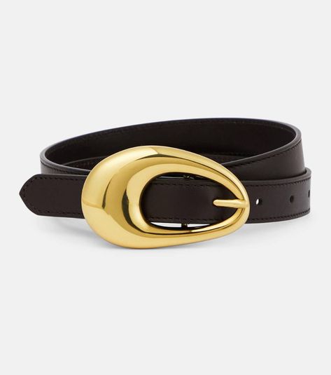 30 Popular Spring 2023 Fashion Items | Who What Wear Luxury Belts, Chain Belts, Bottega Veneta Belt, Faux Leather Belts, Winter Trends, Leather Ballet Flats, Leather Belts, Classic Leather, Leather Items