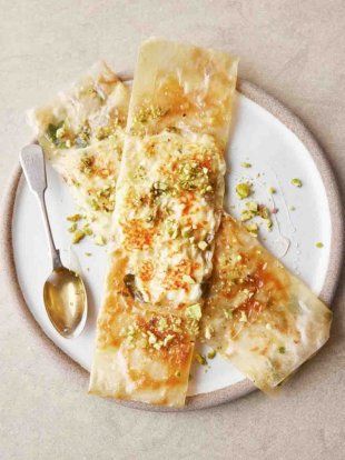 Feta filo turnovers | Jamie Oliver recipes Jamie Oliver Appetizers, Ricotta Fritters Jamie Oliver, Jamie Oliver Mediterranean Recipes, Hor Devours, Jamie Oliver 5 Ingredients, Christmas Starters, Filo Pastry, Jamie Oliver Recipes, 5 Ingredient Recipes