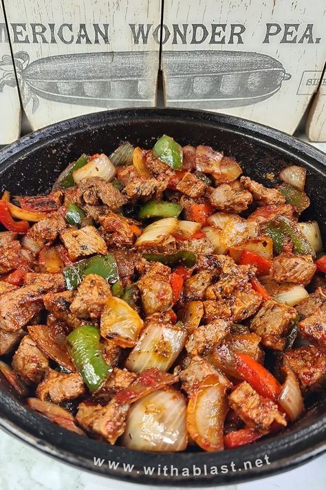 Beef Tip Meal Prep, Simple Meat And Veggie Dinners, Healthy Recipes With Stew Meat, Meat And Vegetables Casserole, Meat And Veggie Lunch Ideas, Beef Tips And Peppers, Beef Recipes With Vegetables, Beef Tips With Vegetables, Low Carb Beef Cube Recipes