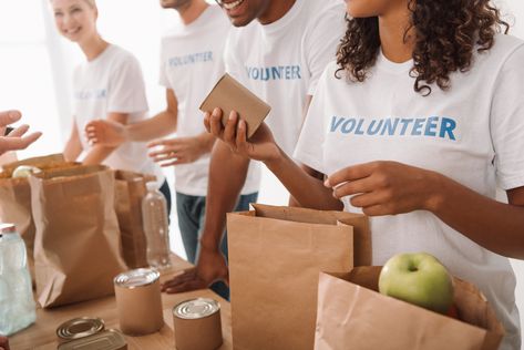 Items That Charities Really Need You To Donate - Most of us can’t throw around money without thinking. Thankfully, many charities and shelters require other things besides money... Read more here - https://globalgoodgroup.com/items-that-charities-really-need/ #globalgood #giveback #charity #charities #donate Food Bank Volunteer, Volunteer Recognition, Health Fair, Harvest Recipes, National Days, Volunteer Work, Homeless Shelter, Volunteer Opportunities, Diy Mothers Day Gifts