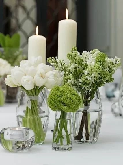 Flower Grouping Centerpiece Ideas: DIY | Wedding | Affordable Flowers And Candles, Tulip Wedding, Tafel Decor, Table Flower, Wedding Table Flowers, Chic Flowers, Wedding Table Decorations, Center Pieces, Wedding Table Centerpieces