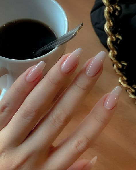 Pretty Sns Nails, Sleek Acrylic Nails, Mid Length Coffin Acrylic Nails, American French Tip Nails, Nature Nails Ideas, Bare Acrylics, Natural Acyrilics Nails, Work Nails 2023, Long Natural Nails Painted