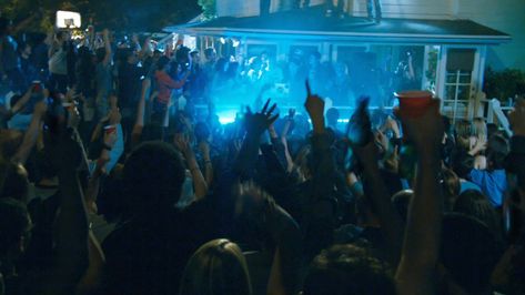 high school house party High School House Party, House Party Aesthetic, Party Aesthetic, Project X, School House, House Party, High School