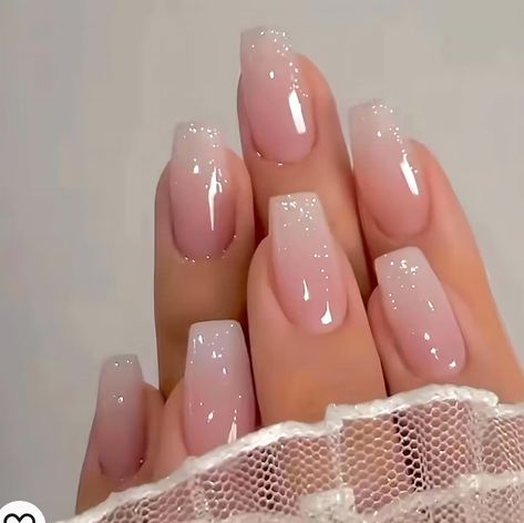 Neutral Coffin Nails, Baby Boomer Nails Color, Nails Shimmer, Bridesmaids Nails, Ballet Nails, Milky Nails, Mega Hair, Polygel Nails, Bride Nails