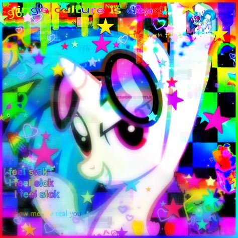 Scenecore Aesthetic, Scene Emo Art, Scene Pfp, Scene Icons, Scene 2000s, Scene Icon, 2000s Scene, Scene Aesthetic, Vinyl Scratch