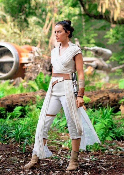 Ray Star Wars, Star Wars Outfit, Daisy Ridley Star Wars, Disfraz Star Wars, Rey Costume, Rey Cosplay, John Bennett, Rey Skywalker, Star Wars Sequel Trilogy