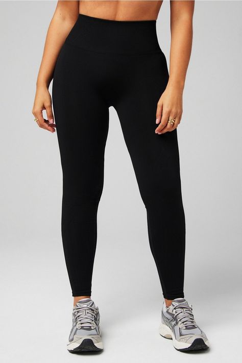 Seamless High-Waisted Legging - Fabletics Fabletics Black Leggings, Style Uniform, Female Activewear, Xmas Wishlist, Xmas 2024, Fabletics Leggings, Exercise Leggings, Warm Leggings, Winter Leggings