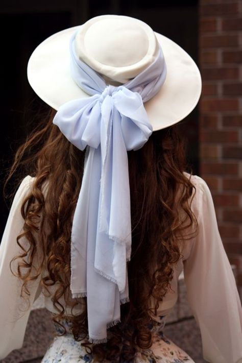 ~•❦•:*¨✦¨*:•.❦•~ Long Curly Hair, Long Curly, Curly Hair, A Woman, Hair, Blue, White