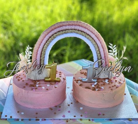 First Birthday Twin Themes, First Twin Birthday Party Themes, Twin Rainbow Cake, Twin First Birthday Cake, Twins Smash Cake, First Birthday Girl Themes Cake, Twin Baby Birthday Party Ideas, 1st Birthday Twin Girl Theme, Twin 1st Birthday Themes