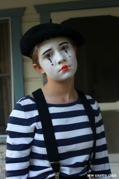 25+ best ideas about Mime costume Diy Mime Costume, Vbs Outfits, Mime Halloween Costume, Mime Clown, French Clown, Clown Fancy Dress, Red Hair Era, Mime Costume, Mime Artist