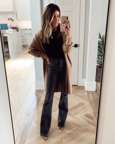 Flare Black Jeans Outfit, Jeans And Bodysuit Outfits, Black Flared Jeans Outfit, Bodysuit And Jeans Outfits, Black Flare Jeans Outfit, Flare Jeans Outfit Winter, Flared Jeans Outfit Fall, Flare Jeans Fall, Flare Jean Outfit