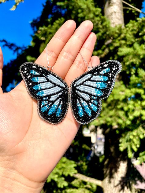 Surrey Canada, Native American Beadwork Patterns, Tambour Beading, Blue Beaded Earrings, Beaded Butterfly, Hand Beaded Embroidery, Beaded Earrings Native, Beadwork Designs, Bead Sewing