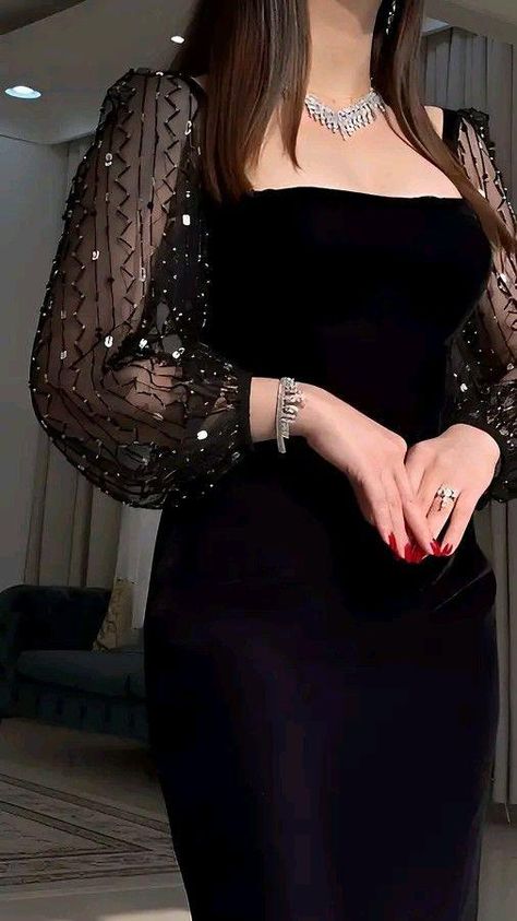 Black Dresses Classy, Red Dresses Classy, Pakistani Fancy Dresses, Women Dresses Classy, Fancy Dresses Long, Modest Dresses Casual, Elegant Dresses Classy, Designer Dresses Casual, Stylish Party Dresses