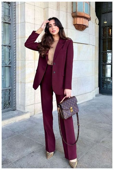 Work Outfits Women Office, Women Office Outfits, Business Dress Women, Professional Outfits Women, Blazer Outfits For Women, Business Attire Women, Business Casual Outfits For Work, Business Outfits Women, Look Blazer