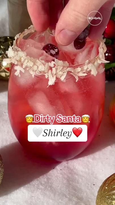 Dirty Shirley Recipe, Dirty Shirley, Holiday Drinks Alcohol, Xmas Drinks, Cocktail Christmas, Christmas Drinks Alcohol, Christmas Sparkle, Recipes Yummy, Diy Drinks