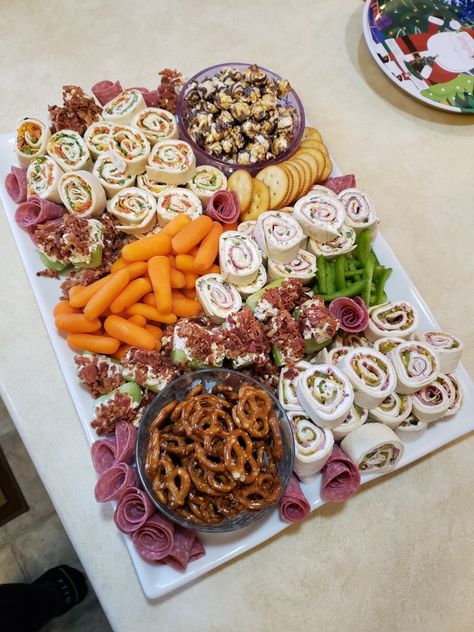 Finger Sandwiches Charcuterie Board, Charcuterie Board With Pinwheels, Finger Sandwich Charcuterie Board, Pinwheel Charcuterie Board Ideas, Cocktail Charcuterie Board Ideas, Board Night Food Themes, Pinwheel Charcuterie Board, Tea Party Charcuterie Board, Sandwich Party