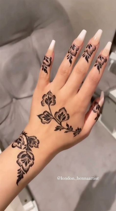 henna designs, mehndi, simple henna designs, moon henna designs, floral henna designs, henna designs love heart, henna designs aesthetic, simple henna designs, henna designs for hand Henna Style Tattoos, Eid Mehndi, Henna Inspo, Henna Inspired Tattoos, Floral Henna Designs, Finger Henna Designs, Eid Mehndi Designs, Henna Tattoo Hand, Henna Tattoo Designs Hand