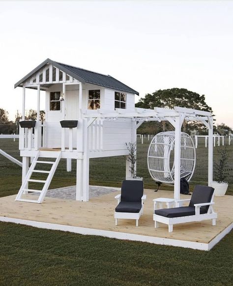 Cubby House Ideas, Kids Cubby Houses, Backyard Goals, Playhouse Ideas, Kids Cubbies, Kids Backyard, Backyard Kids Play Area, Backyard Playhouse, Backyard Area