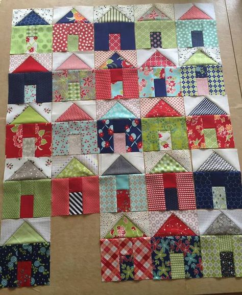 Pat sloan group of villages Colchas Quilting, House Quilt Block, House Quilt Patterns, Block House, House Quilts, Quilt Block Tutorial, Scrappy Quilt, Patchwork Quilting, Quilting Techniques