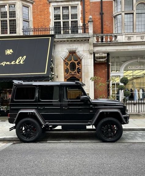 Benz Alternative Luxe, Mercedes Jeep, Mercedes G63, Mercedes G Wagon, High End Cars, Road Rage, Luxe Life, G Class, Fancy Cars