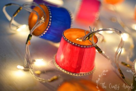 Diwali Craft : Colorful Paper Cup Diwali Lights garland - The Crafty Angels Paper Cups Diy, Craft For Diwali, Diya Decoration Ideas, Diwali Diya Decoration, Celebration Gifts, Rice Lights, India Crafts, Winter Celebration, Diwali Decorations At Home