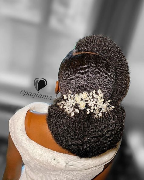 Natural Hair Styles Bridal, Natural Updo Hairstyles For Black Women Wedding, Bridal Hairstyles With Natural Hair, Brides With Natural Hair, Natural Hair Styles For Brides, Goddess Knotless Braids With Color, Afro Bridal Hairstyles, Natural Wedding Hairstyles Black Bride, Natural Hair Styles For Wedding