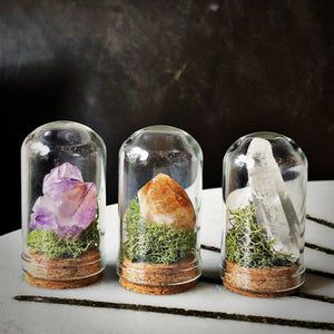 Crystal Terrarium Diy, Crystal Terrarium, Crystal Room Decor, Travel Altar, Different Vibes, Boho Kitchen Ideas, Crystal Room, Decor Objects, Bohemian Kitchen