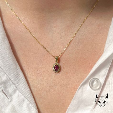 Elegant 14K Solid Gold Necklace with Ruby and Diamonds Pendant Gold Pendant Jewelry, Solid Gold Necklace, Claw Setting, Classic Necklace, Necklace Chain Lengths, Ruby Earrings, Unique Handmade Jewelry, Short Necklace, Natural Ruby