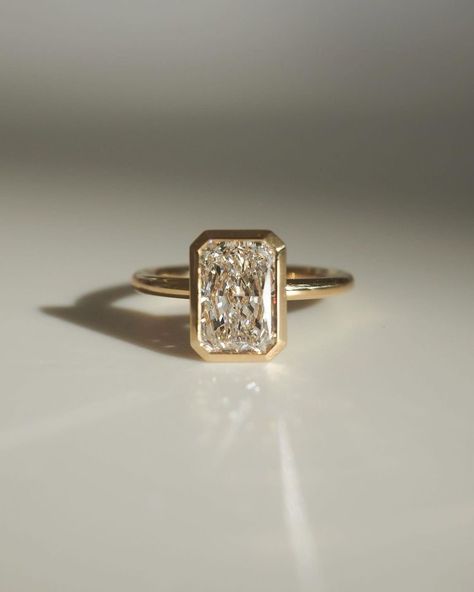 Radiant Bezel, Elongated Radiant, Radiant Cut Ring, Yellow Gold Anniversary Rings, Radiant Cut Moissanite Engagement Ring, Radiant Engagement, Radiant Cut Rings, Radiant Cut Engagement Rings, Ring Inspo