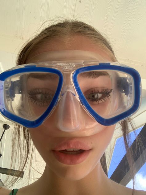 Snorkel Selfie, Diving Goggles, Snorkel Mask, Scuba Girl, Summer Goals, Lotus Leaf, Dress A Line, Short Sleeve Pattern, Instagram Photo Inspiration