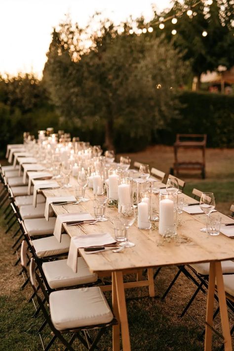 Tuscany Wedding Table Settings, Italian Wedding On A Budget, Tuscan Italy Wedding, Neutral Minimalist Wedding Decor, Tuscany Style Wedding Decor, Tuscan Table Setting Wedding, Private Villa Wedding, Minimalist Italian Wedding, Tuscany Intimate Wedding