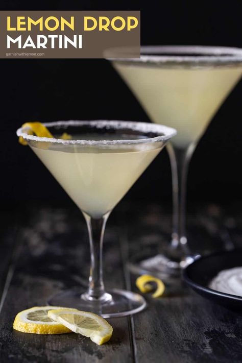 Bright and refreshing, this Lemon Drop Martini recipe is the perfect balance of sweet and sour!  This easy vodka cocktail will make you look like a master bartender and is the special (but EASY) touch your next happy hour needs. Lemon Drop Martini Recipe, Lemon Drop Recipe, Lemon Martini, Lemon Drop Cocktail, Vodka Cocktails Easy, Citrus Vodka, Lemon Vodka, 4 Ingredient Recipes, Lemon Drop Martini