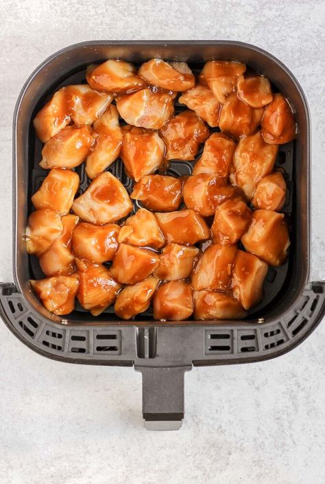 These air fryer teriyaki chicken bites are coated in flavorful homemade teriyaki sauce that is both gluten free and soy free. It's a healthy air fryer recipe that is easy and ready in 30 minutes.This is so much healthier than any store-bought or take-out teriyaki chicken! This chicken makes an easy an quick meal. Serve it alongside some brown rice and these roasted cauliflower steaks, or any of your favorite veggies. RECIPE FEATURES No breading or marinating needed – The teriyaki sau… Teriyaki Chicken Bites, Air Fryer Teriyaki Chicken, Teriyaki Chicken Marinade, Teriyaki Chicken Breast, Chicken Gluten Free, Steak Salad Recipe, Roasted Cauliflower Steaks, Steak Sandwiches, Healthy Air Fryer