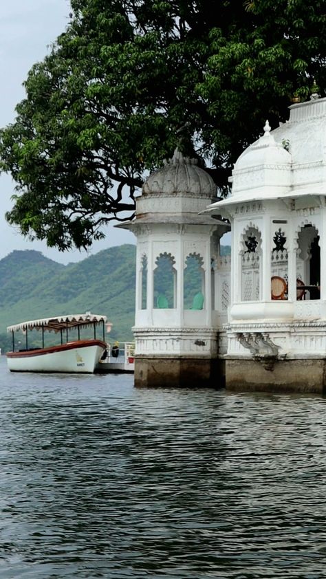 India Travel Vision Board, India Asthetic, Udaipur Aesthetic, Udaipur Photography, Udaipur Trip, Udaipur Travel, Hindu Aesthetic, India Udaipur, India Aesthetic