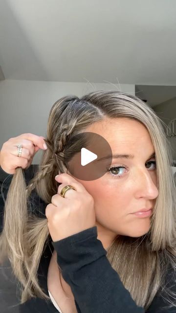 Alexa Mcmanaman on Instagram: "Easy Side Part Hairstyle🩷

•
•
•
•
•
 I can’t believe how secure this feels! All you need is 2 small clear elastics. The flying fuzzies were paid actors 😂🥲

#hair #hairtutorial #hairideas #sidepart #sideparthairstyle #hairhack #hairtrends #hairvideos #haircut hairstyles" Flat Head Hairstyle, Hairstyles For Side Parted Hair, Side Parting Hairstyles, Hairstyles Side Part, Side Part Hairstyle, Side Part Hairstyles, Fun Hair, Side Part, Beauty Stuff