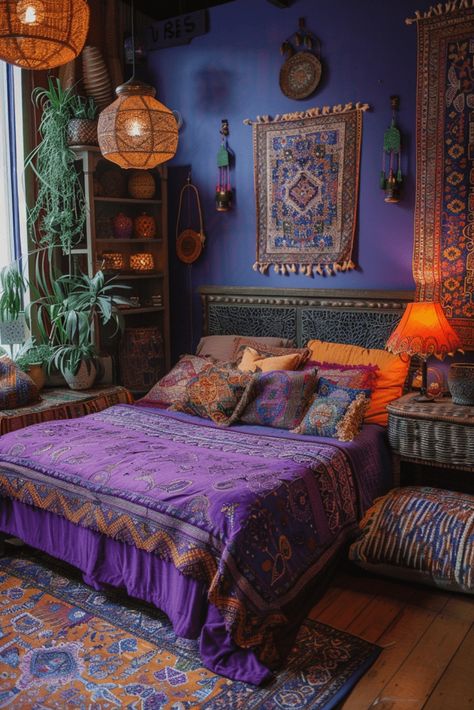 29 Lavender Boho Bedroom Ideas 21 Dark Bedroom Modern, Iridescent Bedroom, Lavender Boho Bedroom, Purple Bedroom Aesthetic, Moody Boho Bedroom, Green And Purple Bedroom, Vibey Bedroom, Jewel Tone Bedroom, Bedroom Layout Design