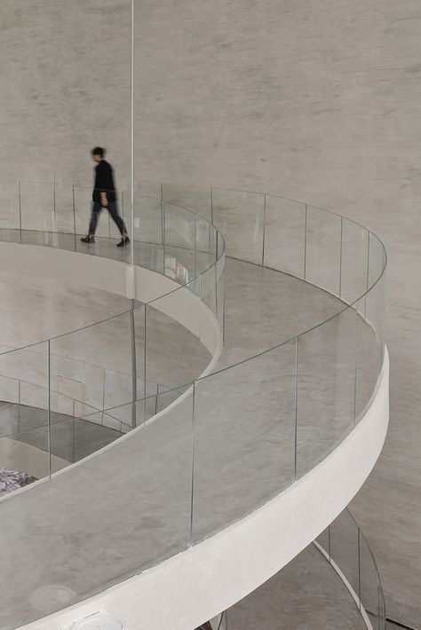 Gallery of Slowly / Waterfrom Design - 1 Bike Architecture, Ramps Architecture, Ramp Stairs, Architecture Gallery, Ramp Design, Glass Bridge, Modern Lighting Design, Space Interiors, Space Architecture