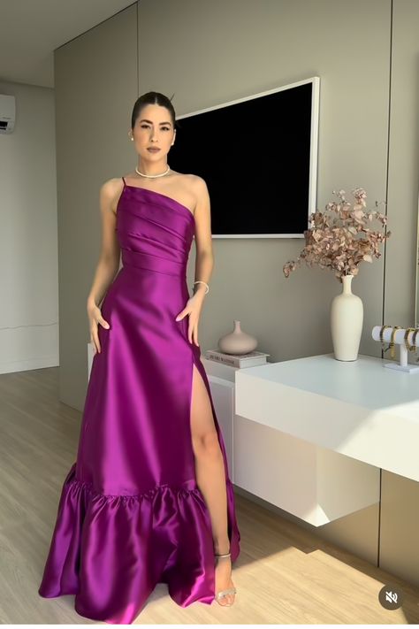 Creating Outfits, Dress Code Wedding, Elegant Dresses Classy, Prom Looks, Wedding Attire Guest, Maxi Dress Wedding, Grad Dresses, Gala Dresses, Glam Dresses